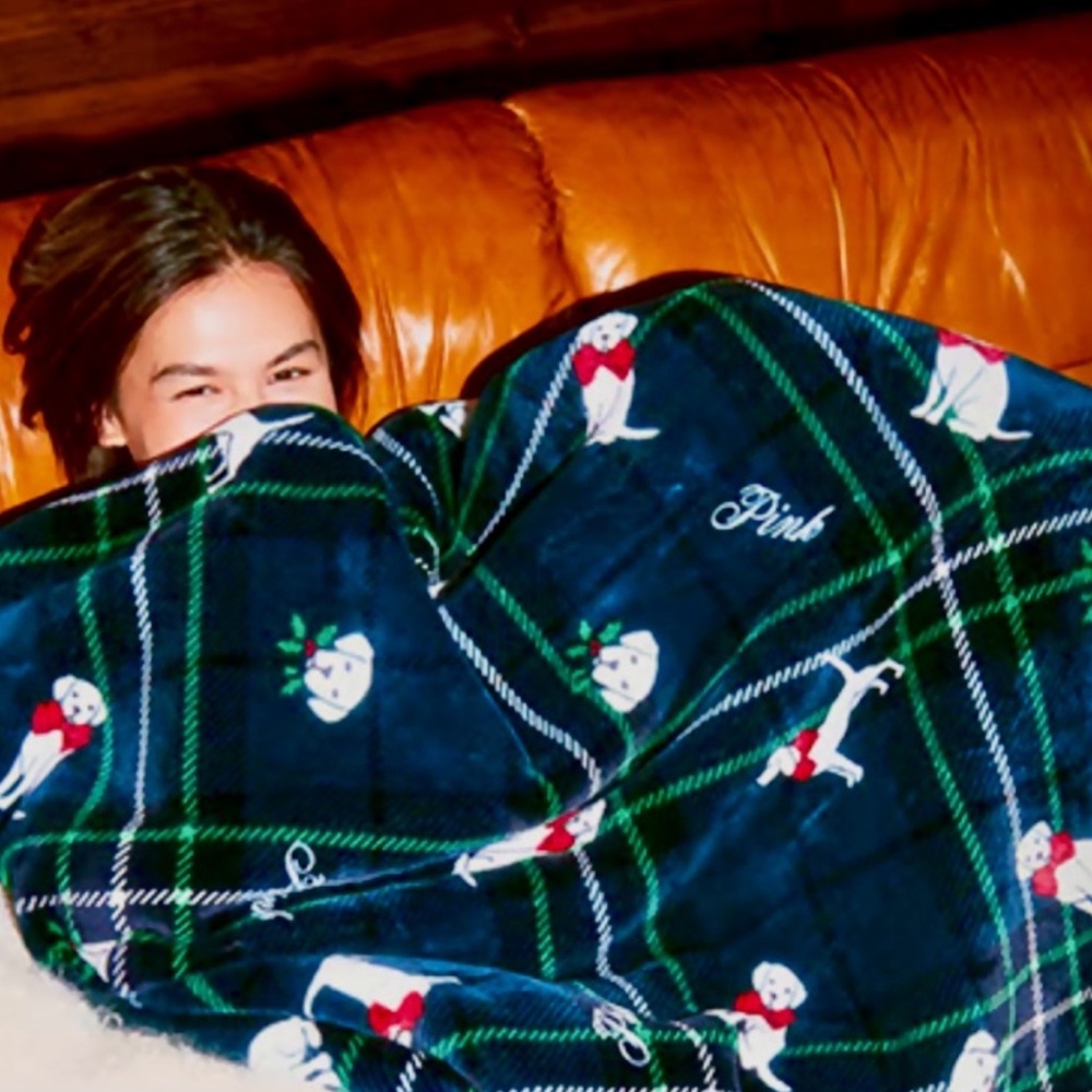 🐶 VICTORIA’S SECRET - PINK LOGO BRAND & DOG print SHERPA BLANKET - Picture 4 of 4